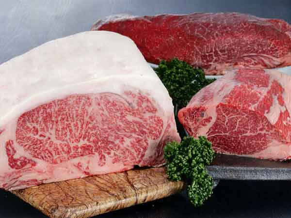 壱州牛のロース、ヒレ、もも肉の写真